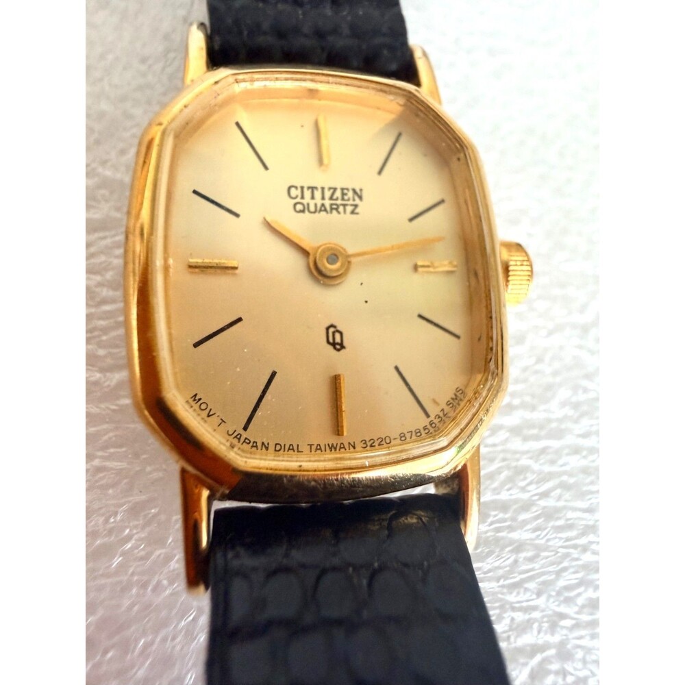Vintage 1980s Citizen Quartz Ladies Gold Tone Octagon Watch 3220-878563 Black St